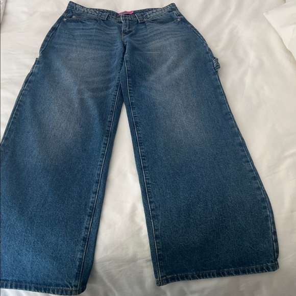 edikted Carpenter Low Rise Jeans - Picture 3 of 9